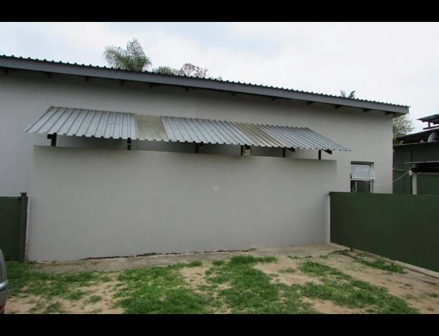 6 BEDROOM HOUSE FOR SALE IN WHITE RIVER EXT 3